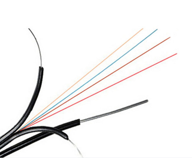Kabel FTTH samopodtrzymujący się w kształcie łuku 4 rdzenia do komunikacji telefonicznej