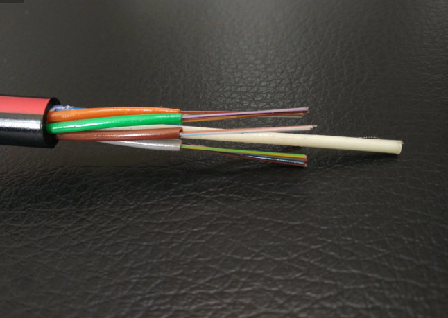 Kabel optyczny z jednowarunkowym wielojadrzennym naciągiem FRP GYFTY 2-36 rdzeni