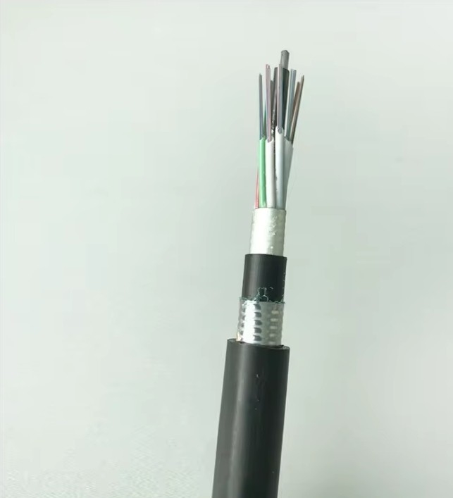PE Jacket Centralna luźna rurka Kabel podwodny światłowodowy GYTA53 Pancerny Multi 144 Core