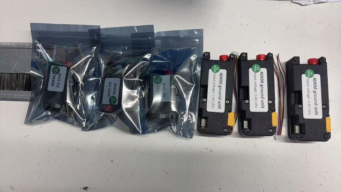 Materiał kurtki powłoki poufnej dla drona FPV Quadcopter 25km/rolka Okablowanie wewnętrzne do zewnętrznego Typ złącza FC Dla wysokiej wytrzymałości na rozciąganie