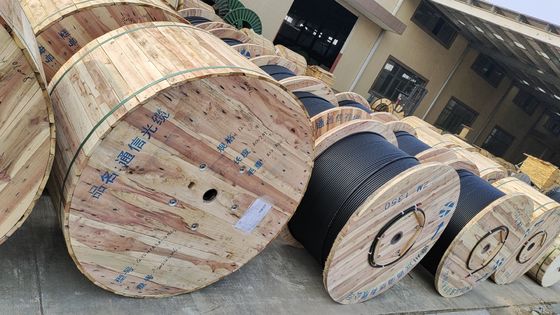 GYTAH58 Zewnętrzny światłowód napowietrzny LSZH pancerny